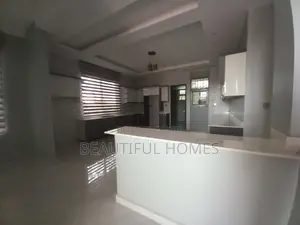 Furnished 6bdrm Duplex in Kira Gorgeous for sale