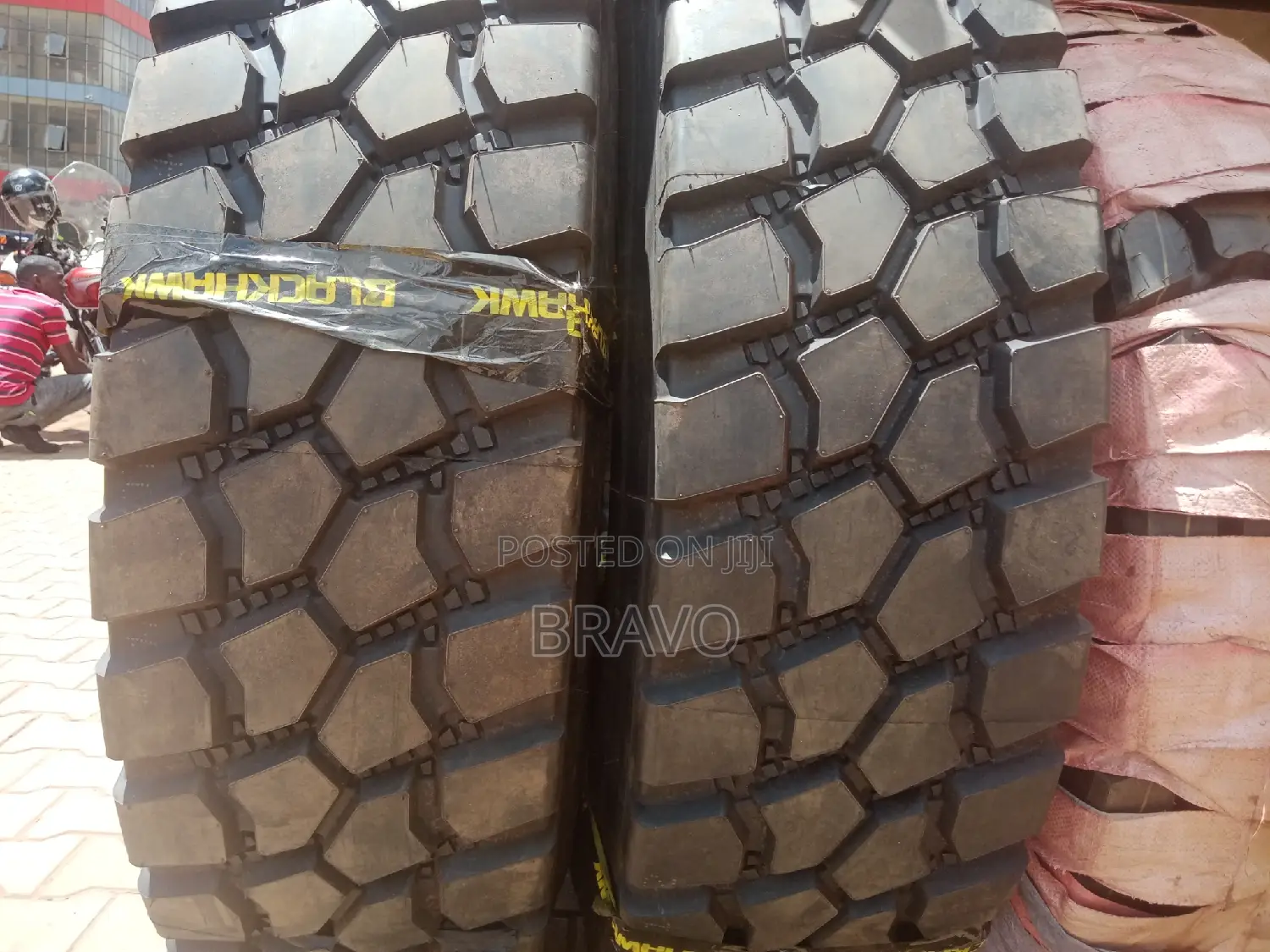 1400-24 Truck Tyres With (20)Ply.