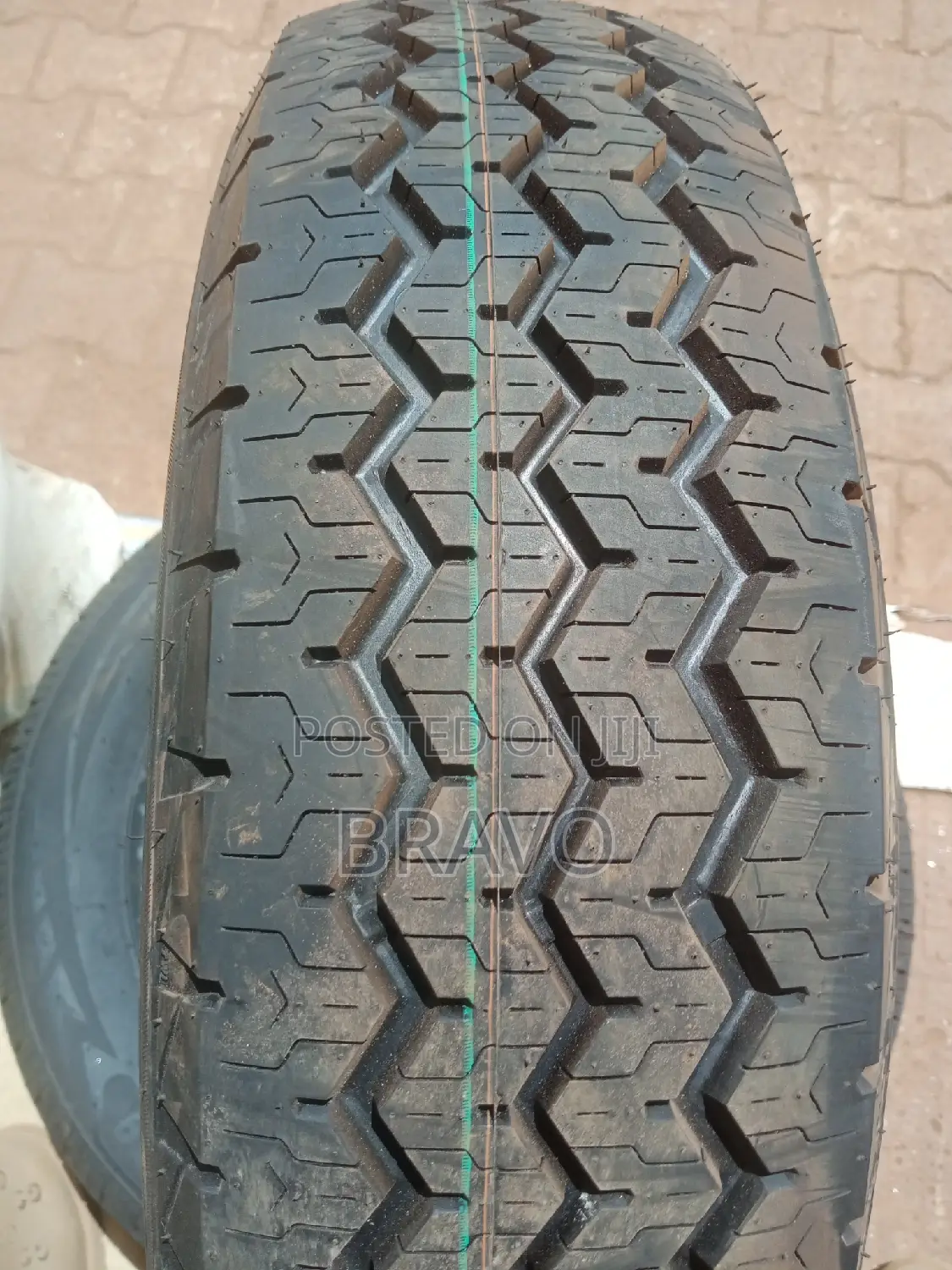 195R15 Sonixx Tyres for Tax, Drone, Noah, Wish