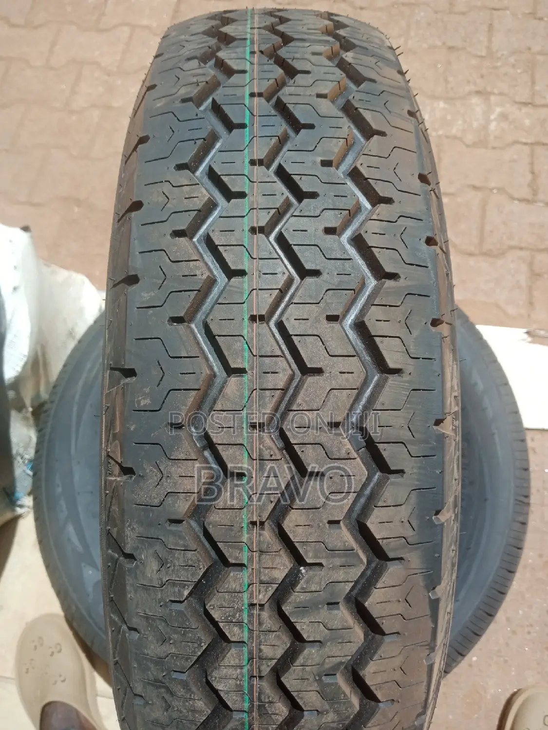 195R15 Sonixx Tyres for Tax, Drone, Noah, Wish