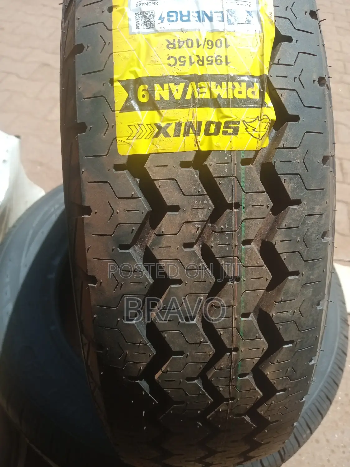 195R15 Sonixx Tyres for Tax, Drone, Noah, Wish