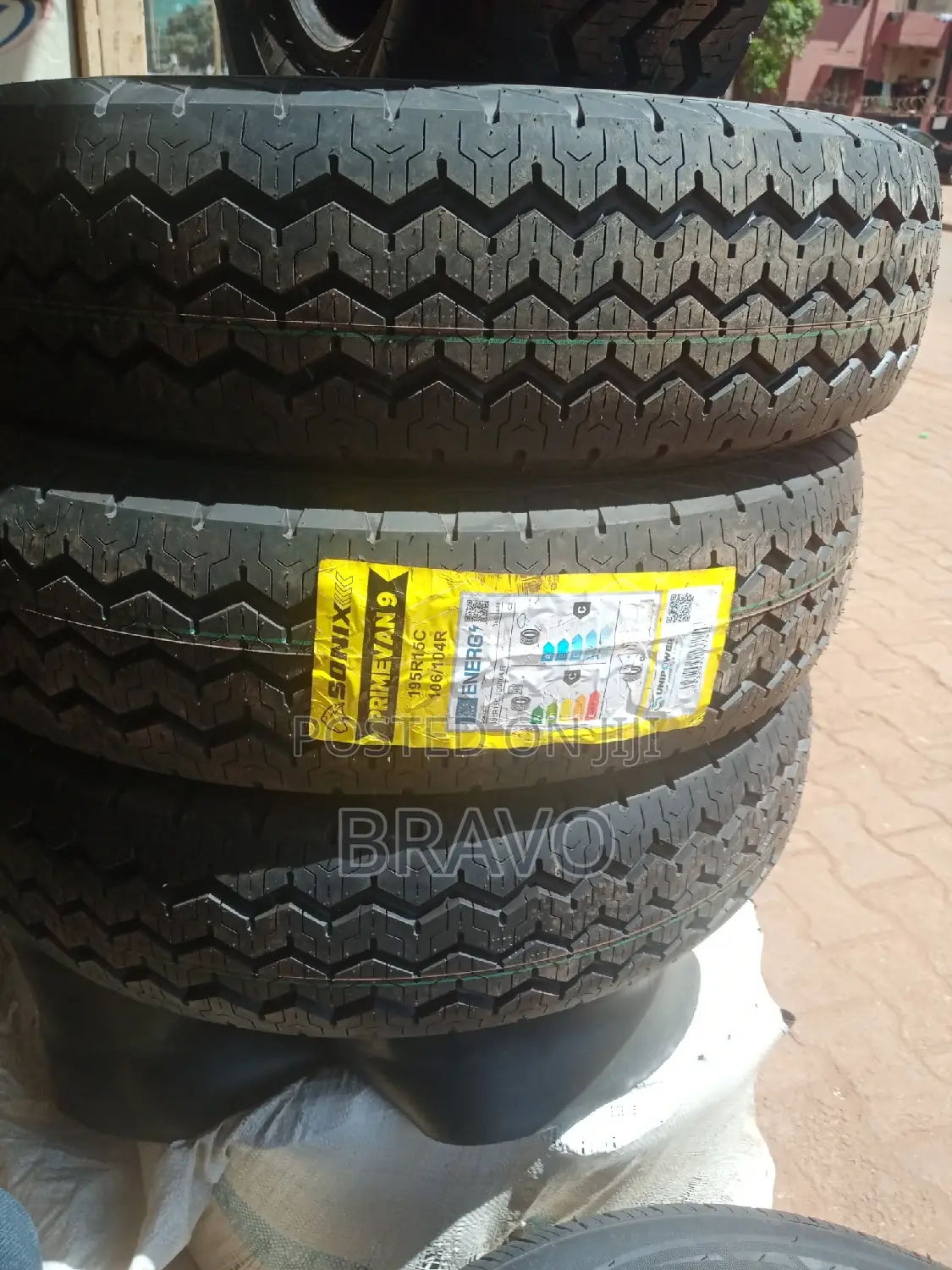 195R15 Sonixx Tyres for Tax, Drone, Noah, Wish