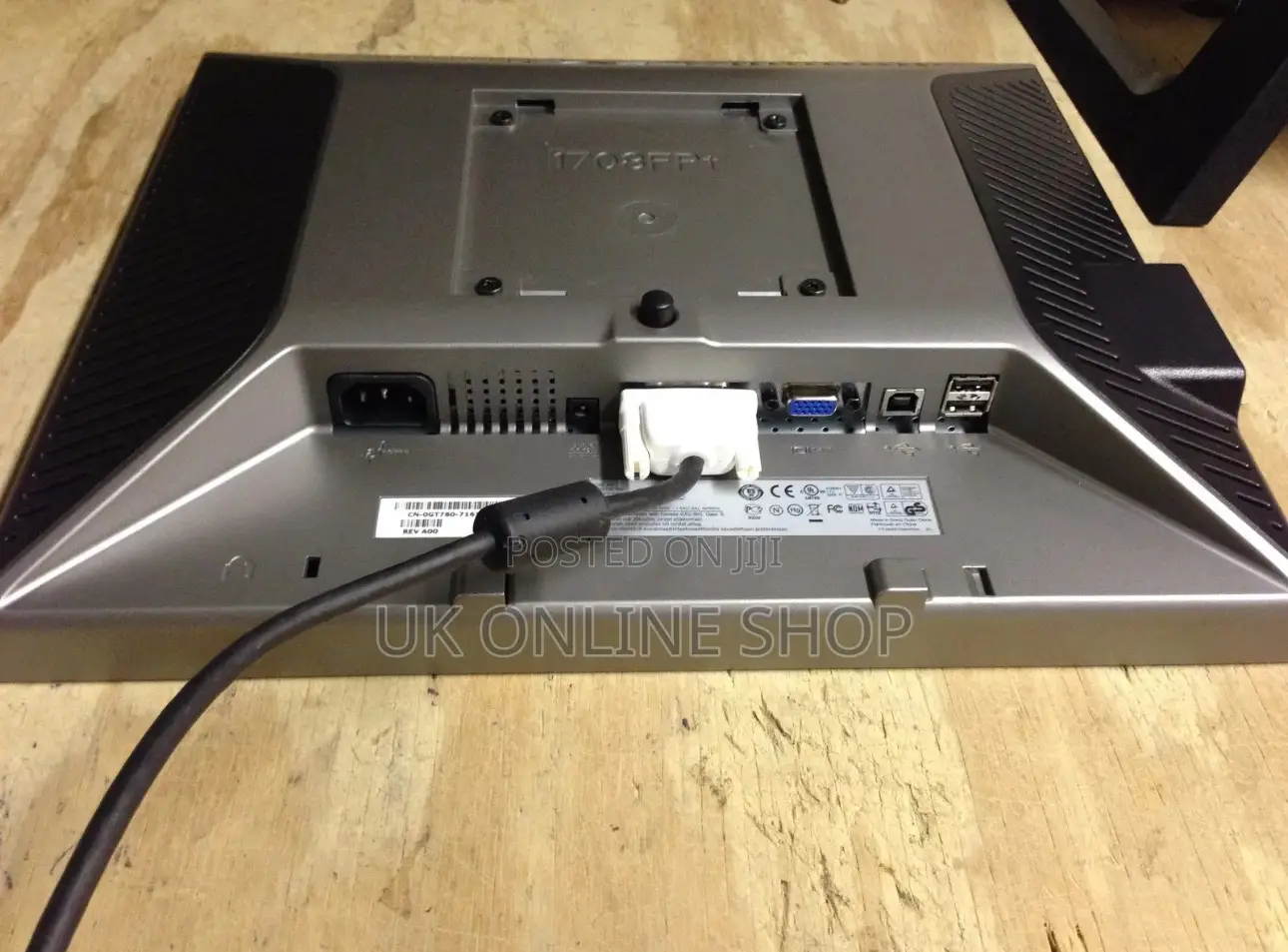 Dell 17 17" LCD 17 Inch Monitor