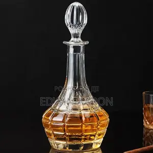 Crystal Glass Wine/ Whiskey Decanter