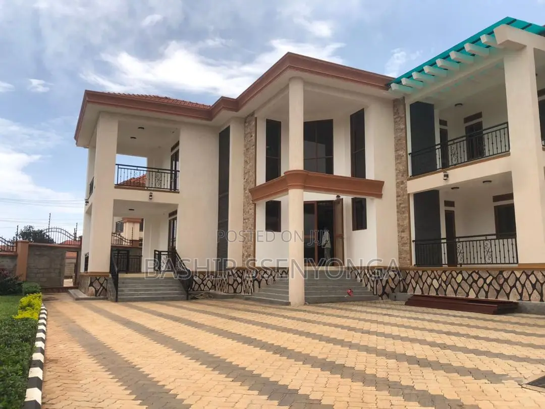 7bdrm Mansion in Makindye for rent