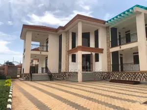 7bdrm Mansion in Makindye for rent