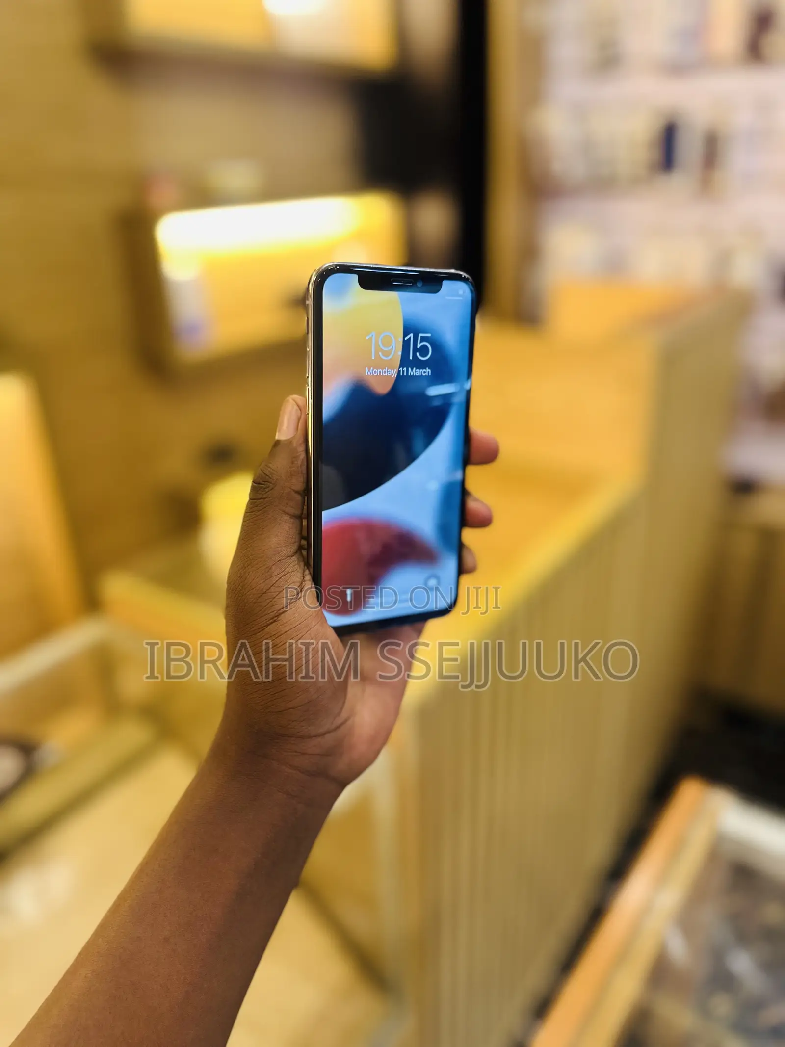 Apple iPhone X 64 GB White