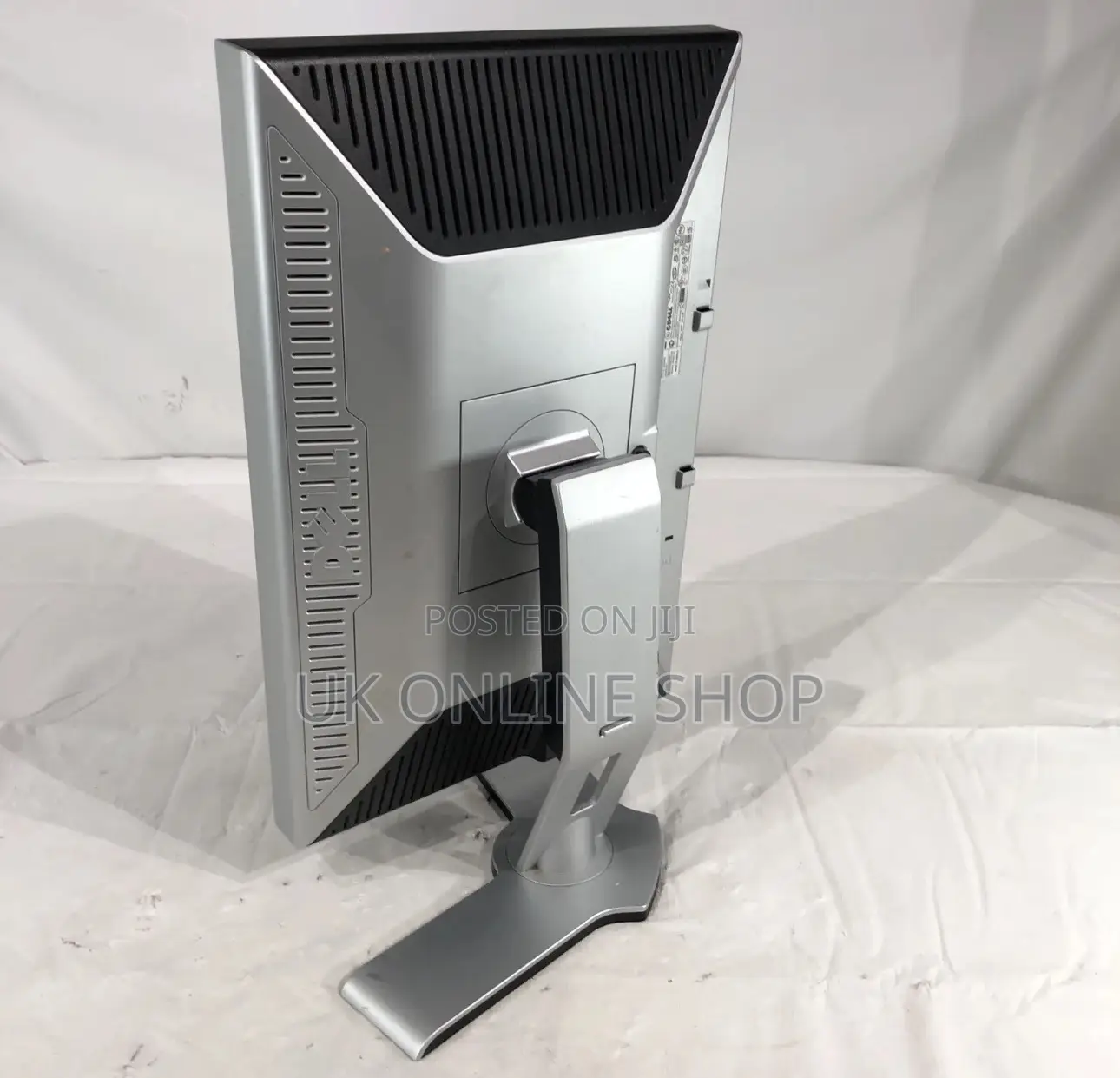 Dell 2007WFPB 20.1" 1680 X 1050 60hz LCD Monitor DVI-D