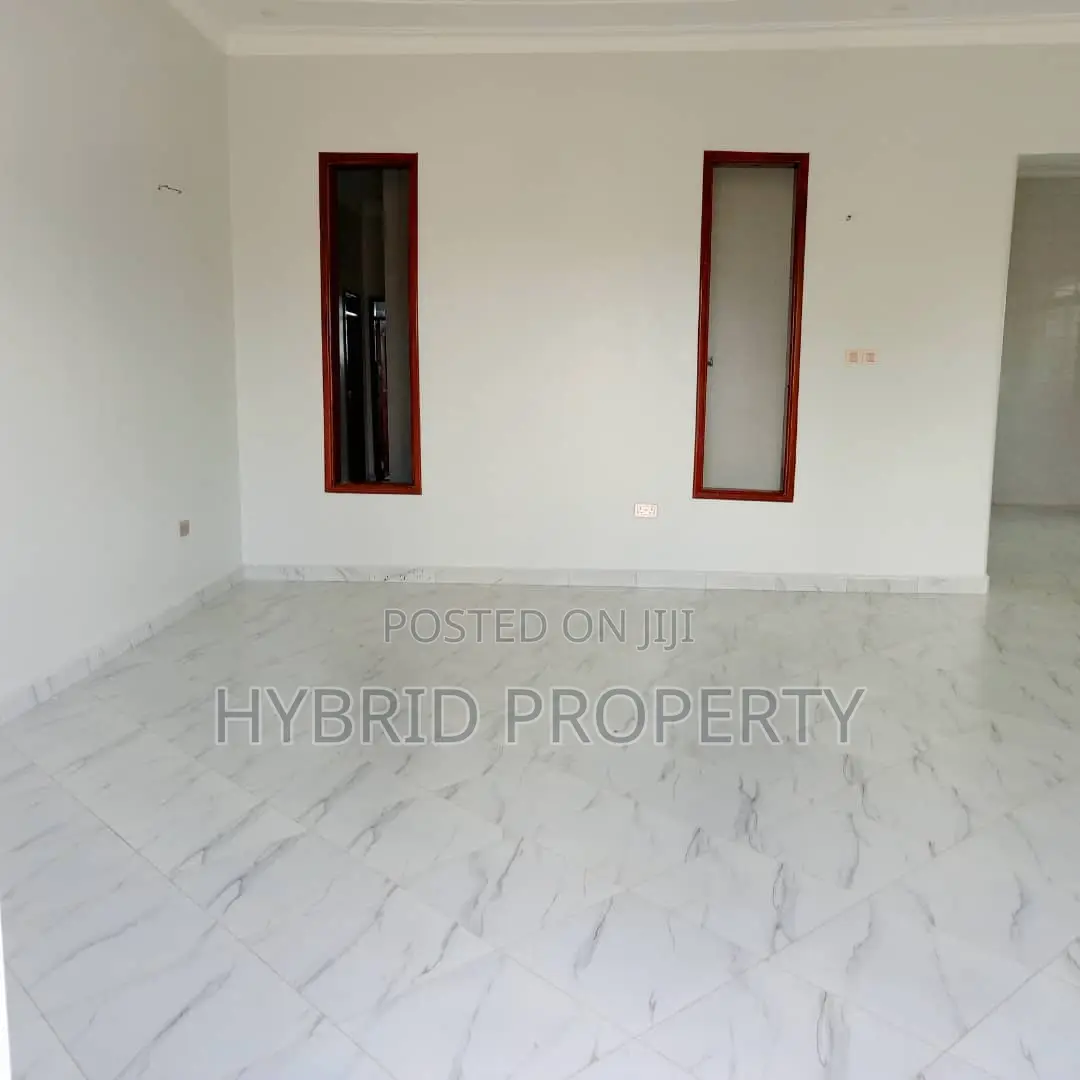 4bdrm House in Kitende~Sekiwunga, Ssisa for sale