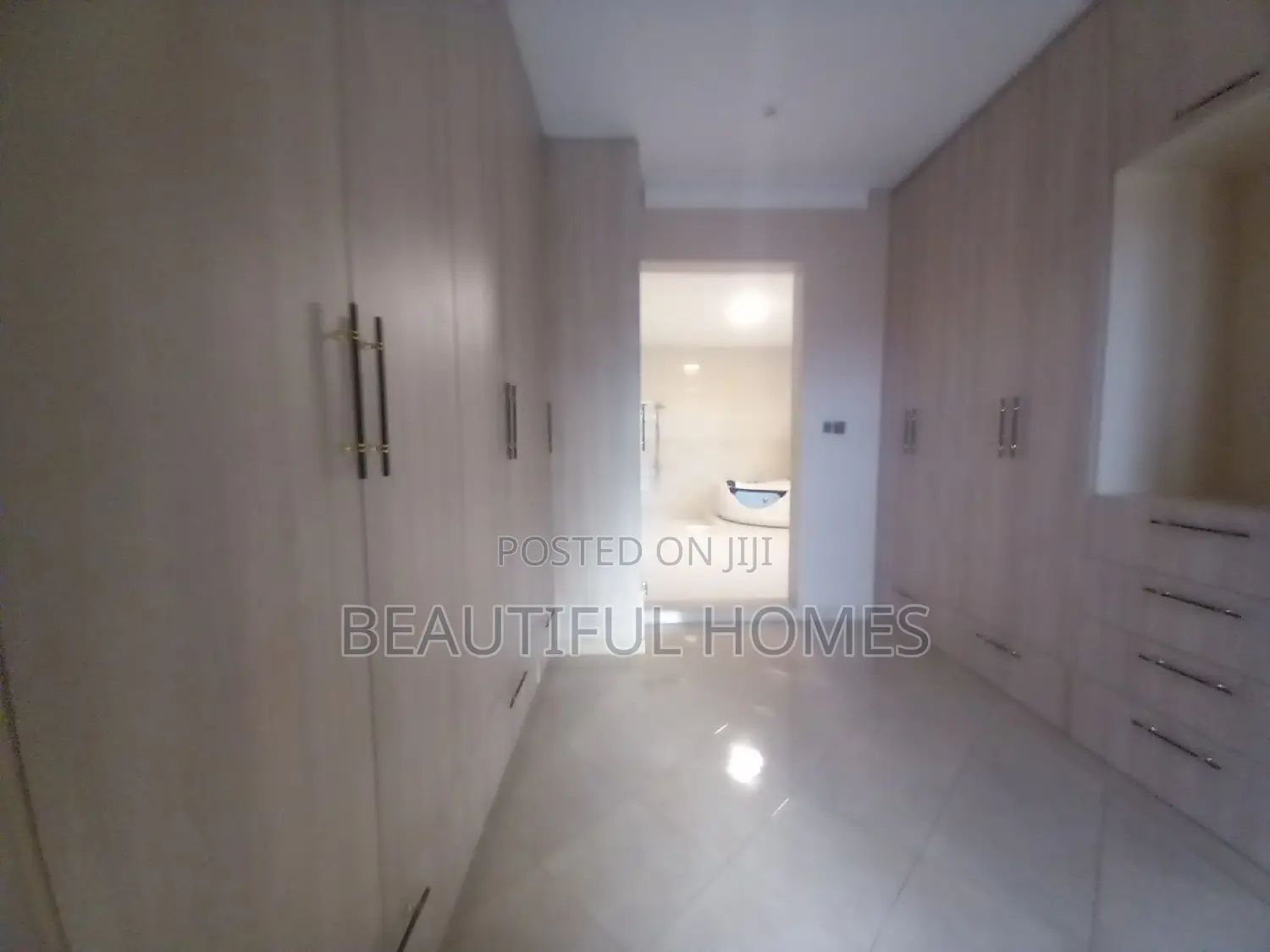 Furnished 7bdrm Mansion in Kyanja Rich, Nakawa for sale