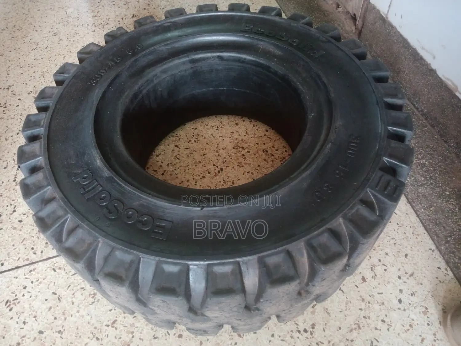 300-15 Eco Solid for Forklift.