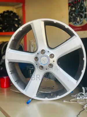 Rims Size (20) for Benz ML Formatic.