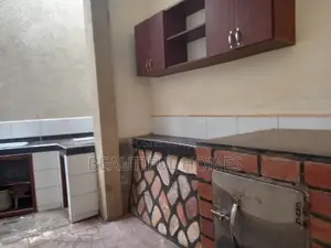 Furnished 7bdrm Duplex in Kyanja, Central Division for sale