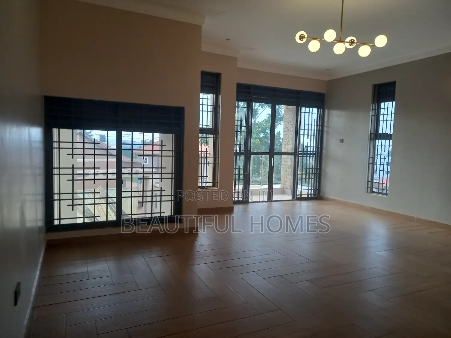 Furnished 7bdrm Duplex in Kyanja, Central Division for sale