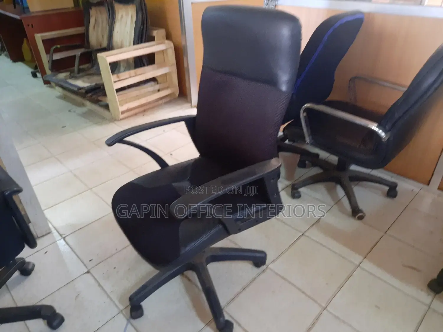 Medium Back Office Chair