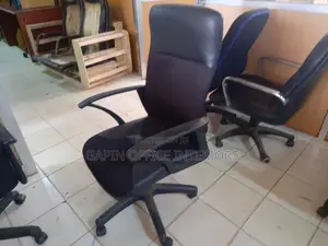 Medium Back Office Chair