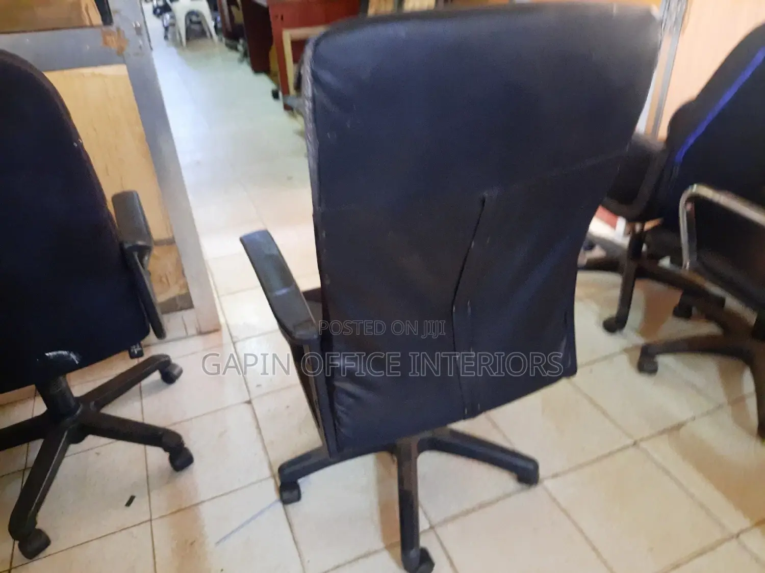 Medium Back Office Chair