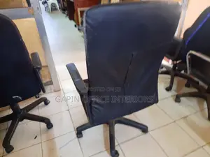 Medium Back Office Chair