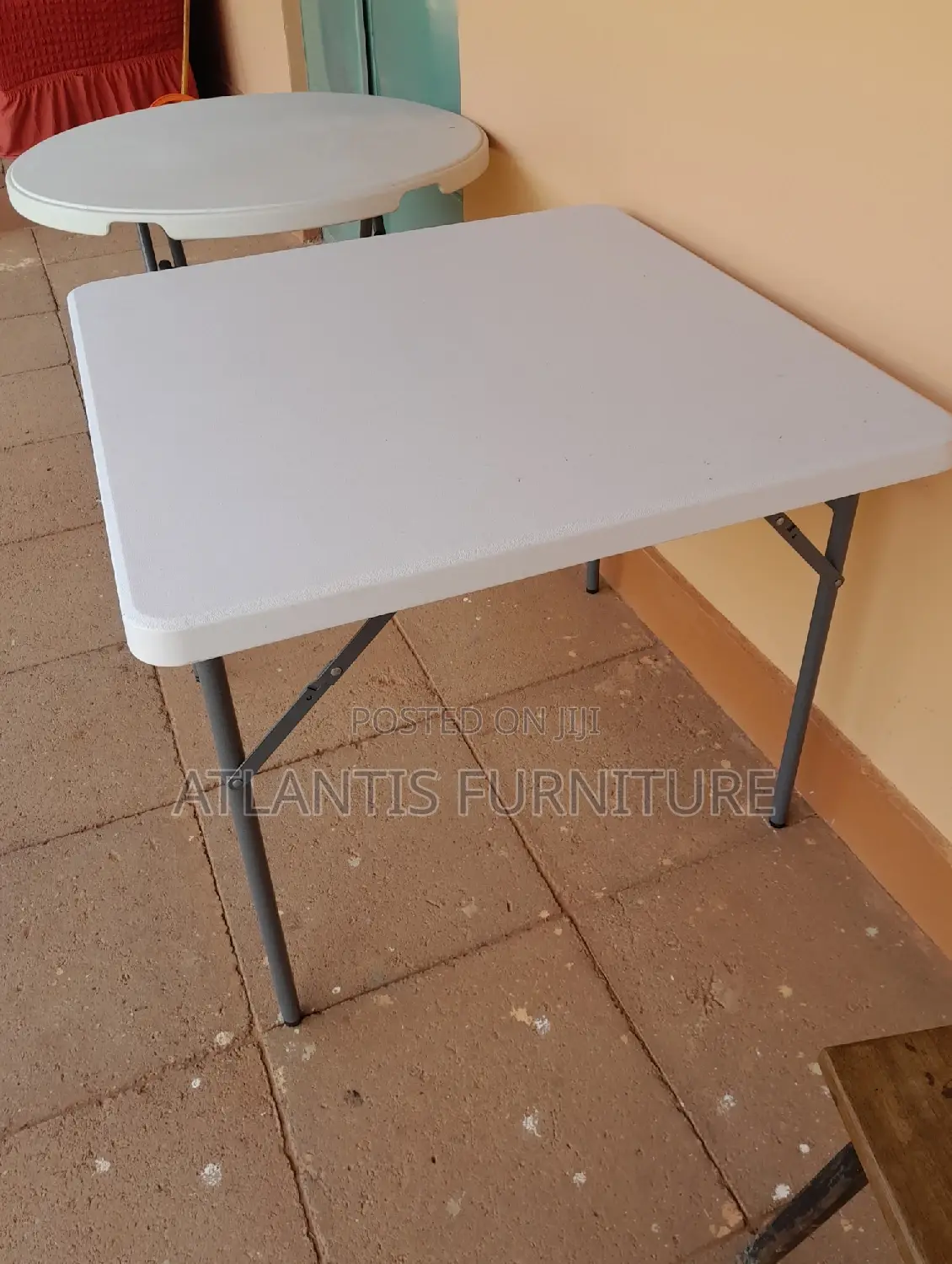 Whitening Folding Table
