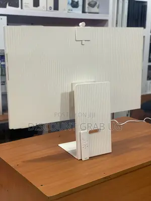 Samsung M8 32” Smart Monitor