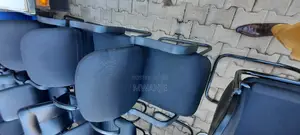 Office Chairs and Easy