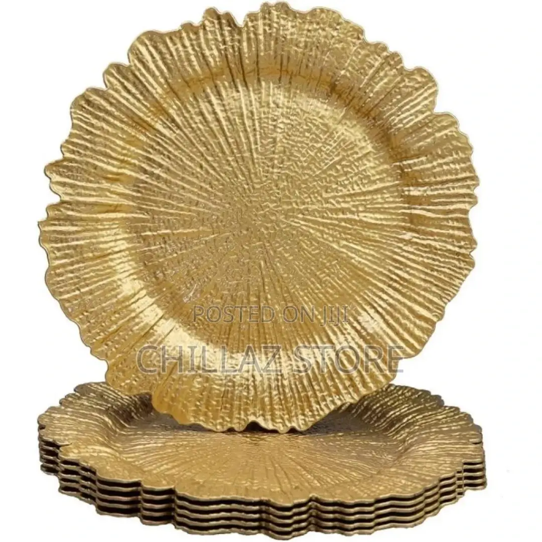 Lightbox
12 Pieces of Reef Gold Charger Plates, Set