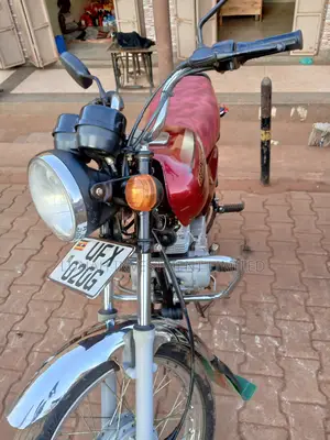 Bajaj Boxer 2024 Red