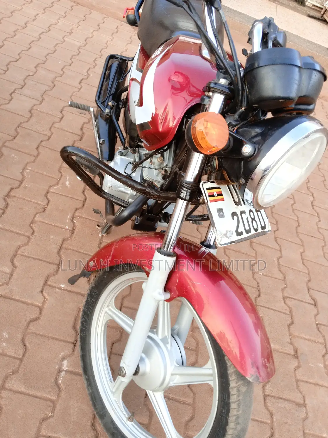 TVS HLX 125 2023 Red