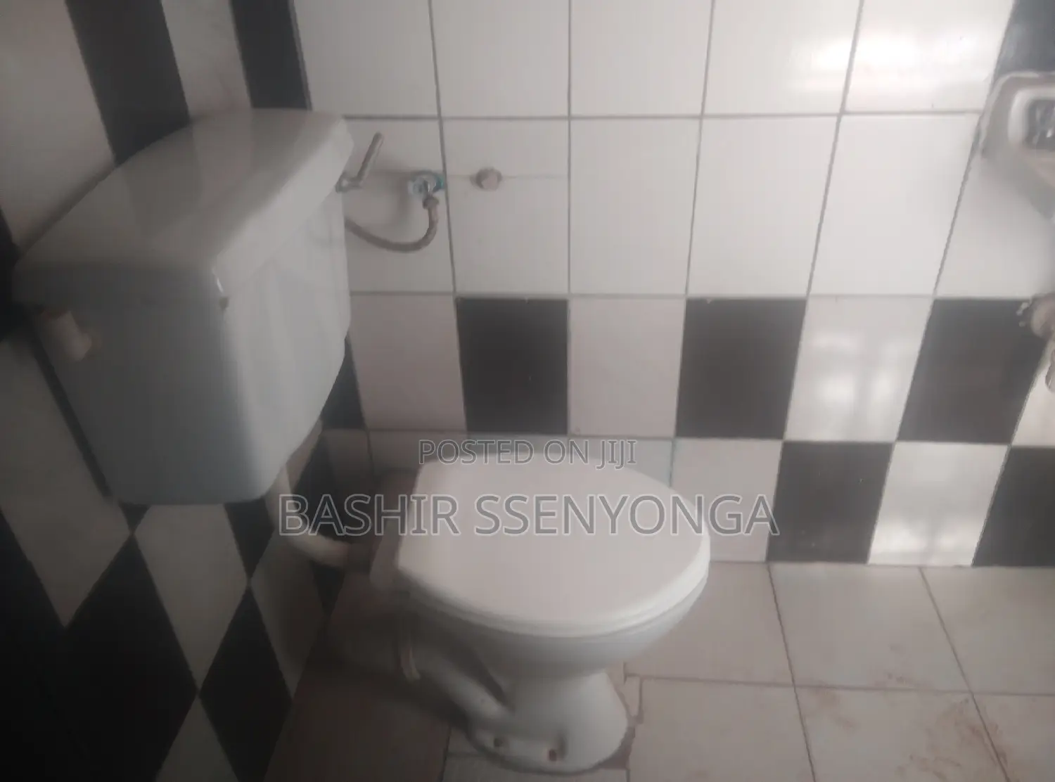 1bdrm Bungalow in Makindye for rent