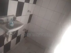 1bdrm Bungalow in Makindye for rent