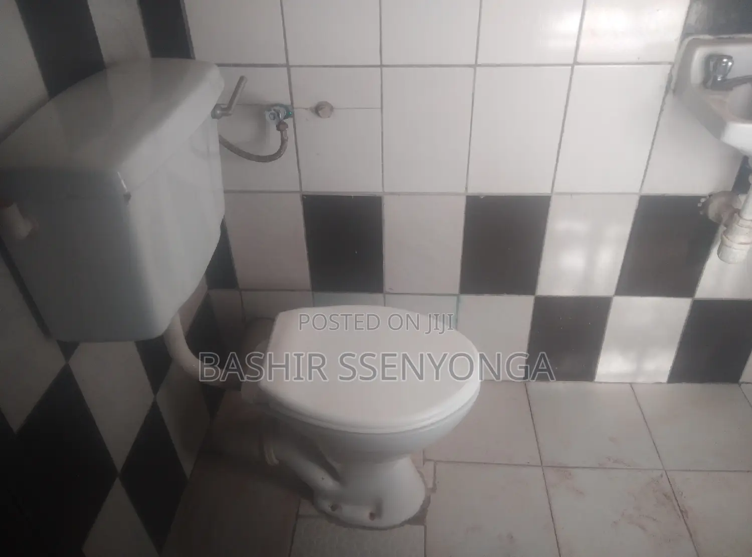 1bdrm Bungalow in Makindye for rent