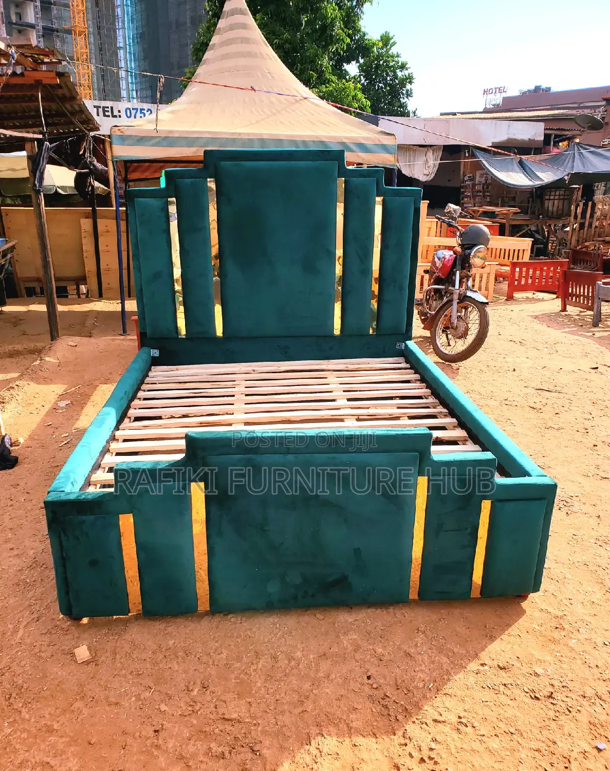 Fabric Bed / 5by6 Bed / Wooden Bed / Good / Best Furniture
