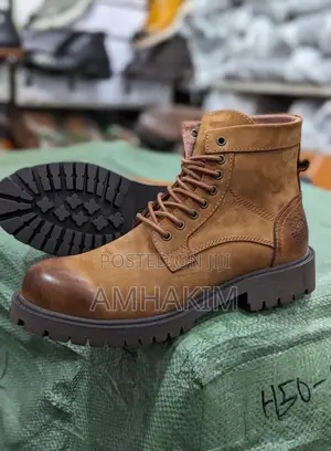 Classic Timberland Casual Boots in Stock