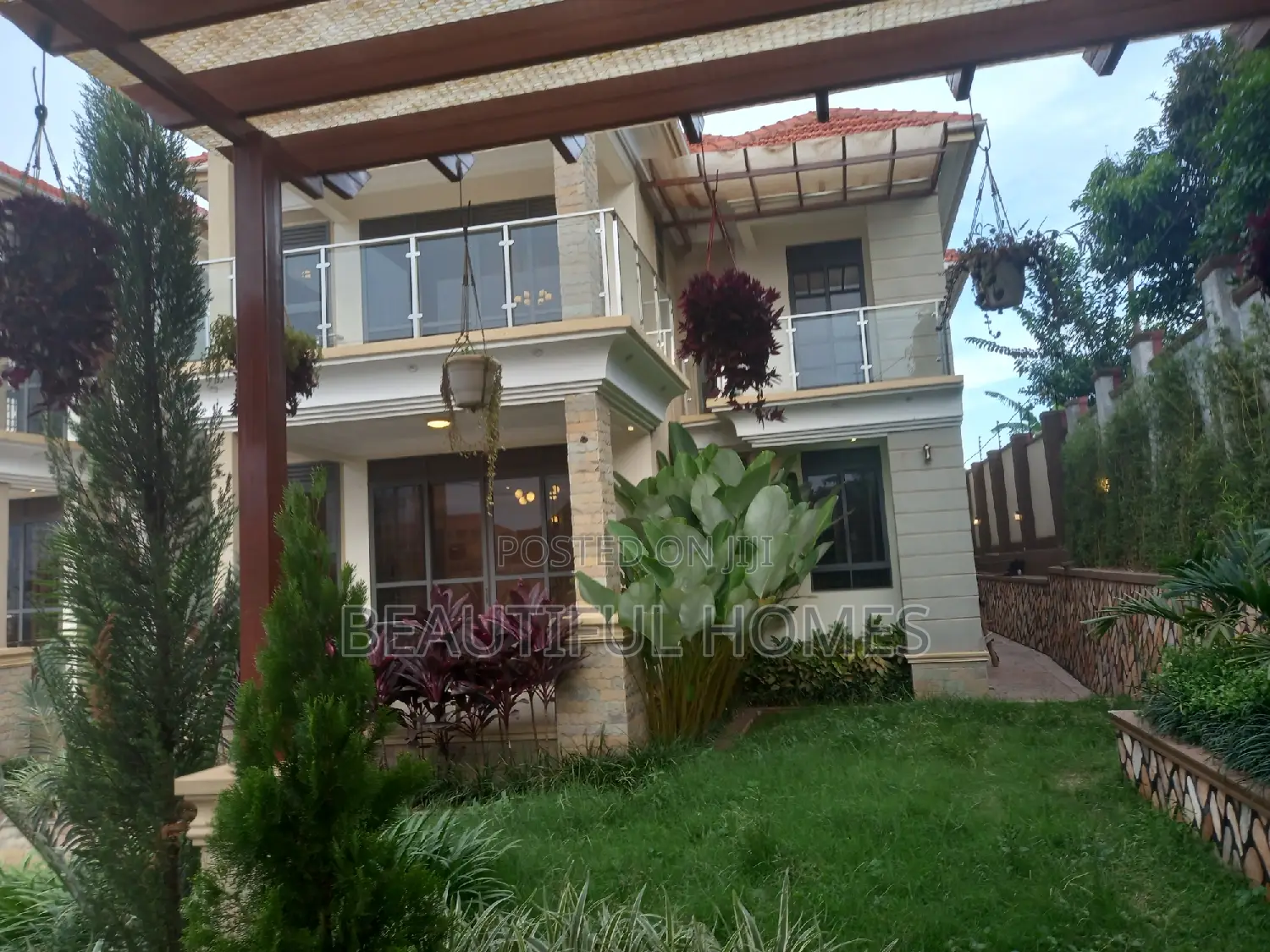 Furnished 7bdrm Mansion in Kyanja Corporate, Nakawa for sale