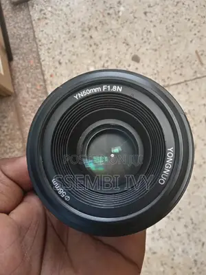 Nikon: 50mm Lens