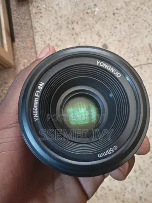 Nikon: 50mm Lens