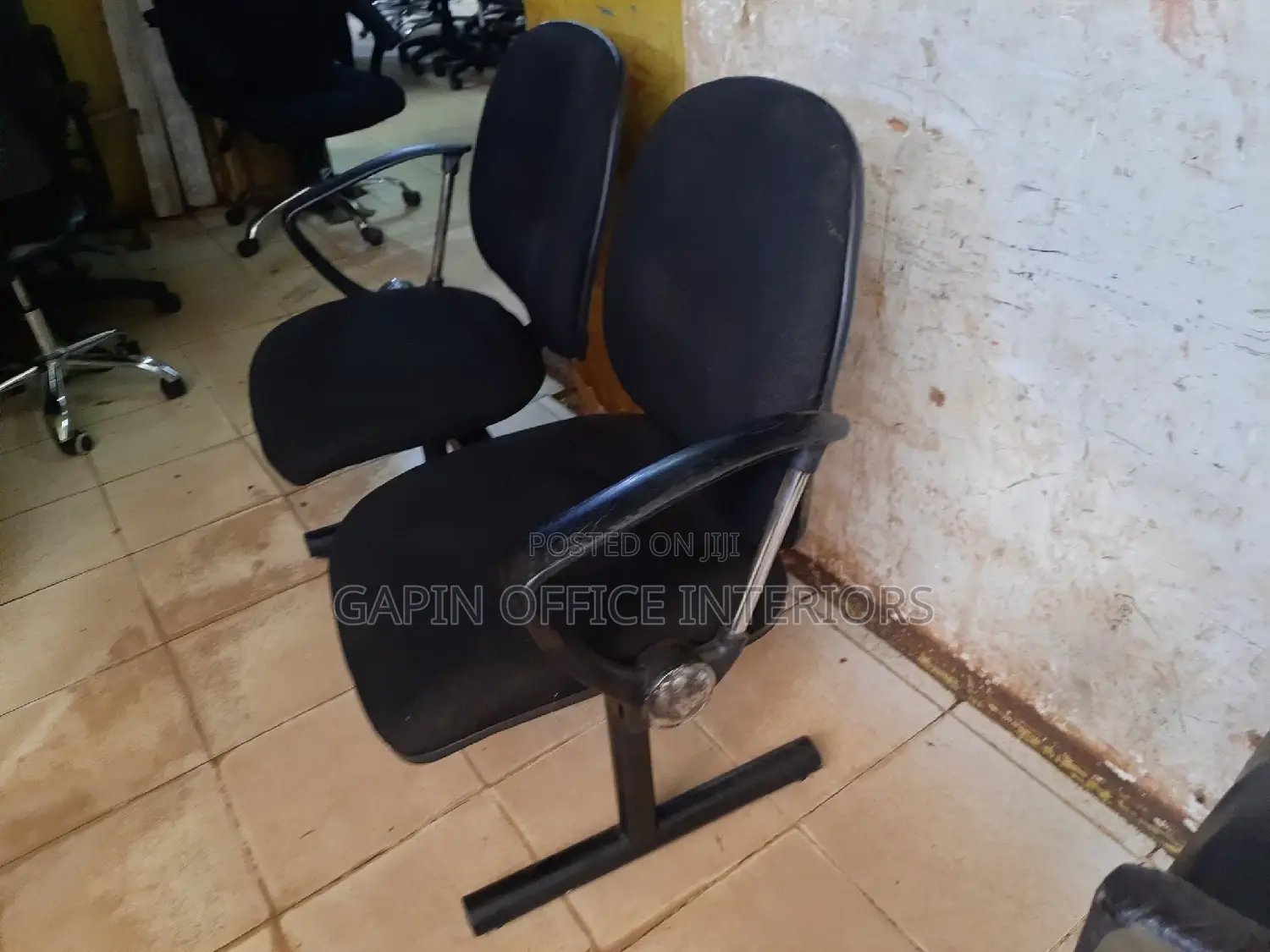 Second Hand 2 Seater Waiting Chair