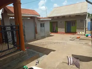 5bdrm House in Nansana Kabumbi, Division A for sale