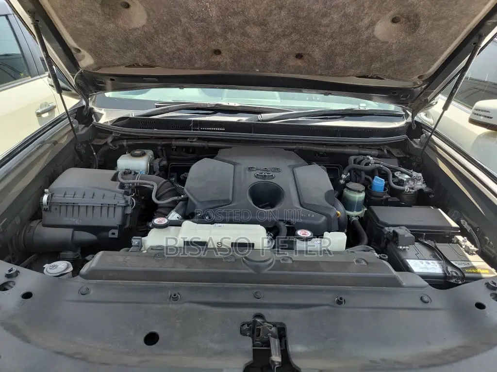 Toyota Land Cruiser Prado 2.8 2019 Black