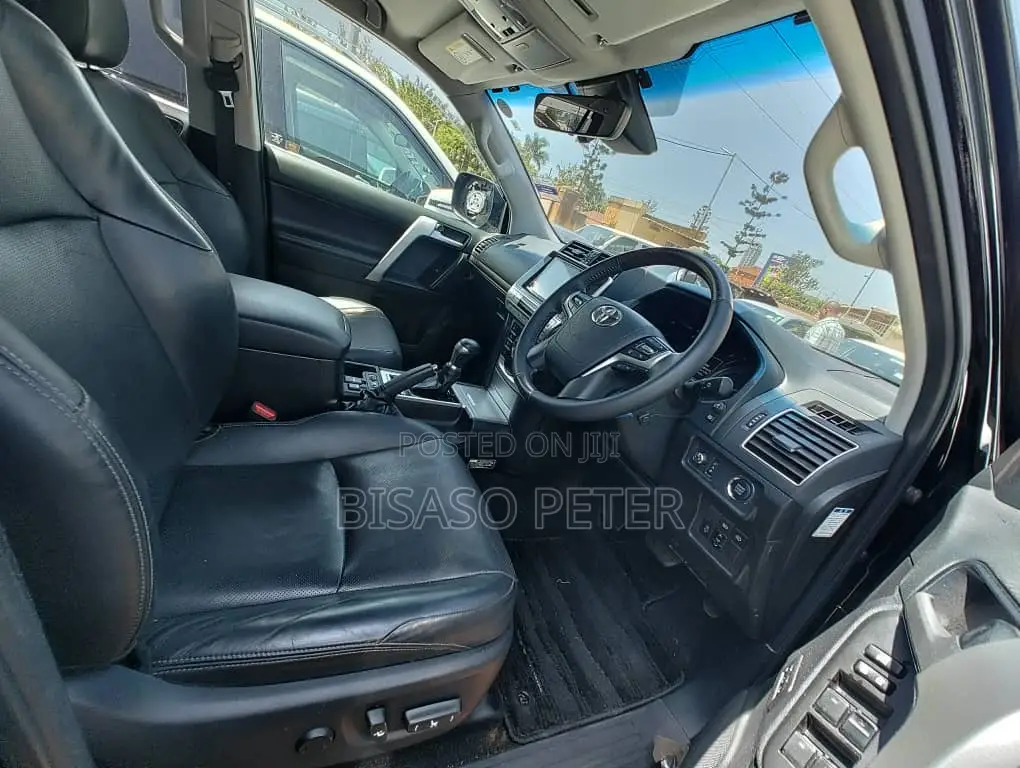 Toyota Land Cruiser Prado 2.8 2019 Black