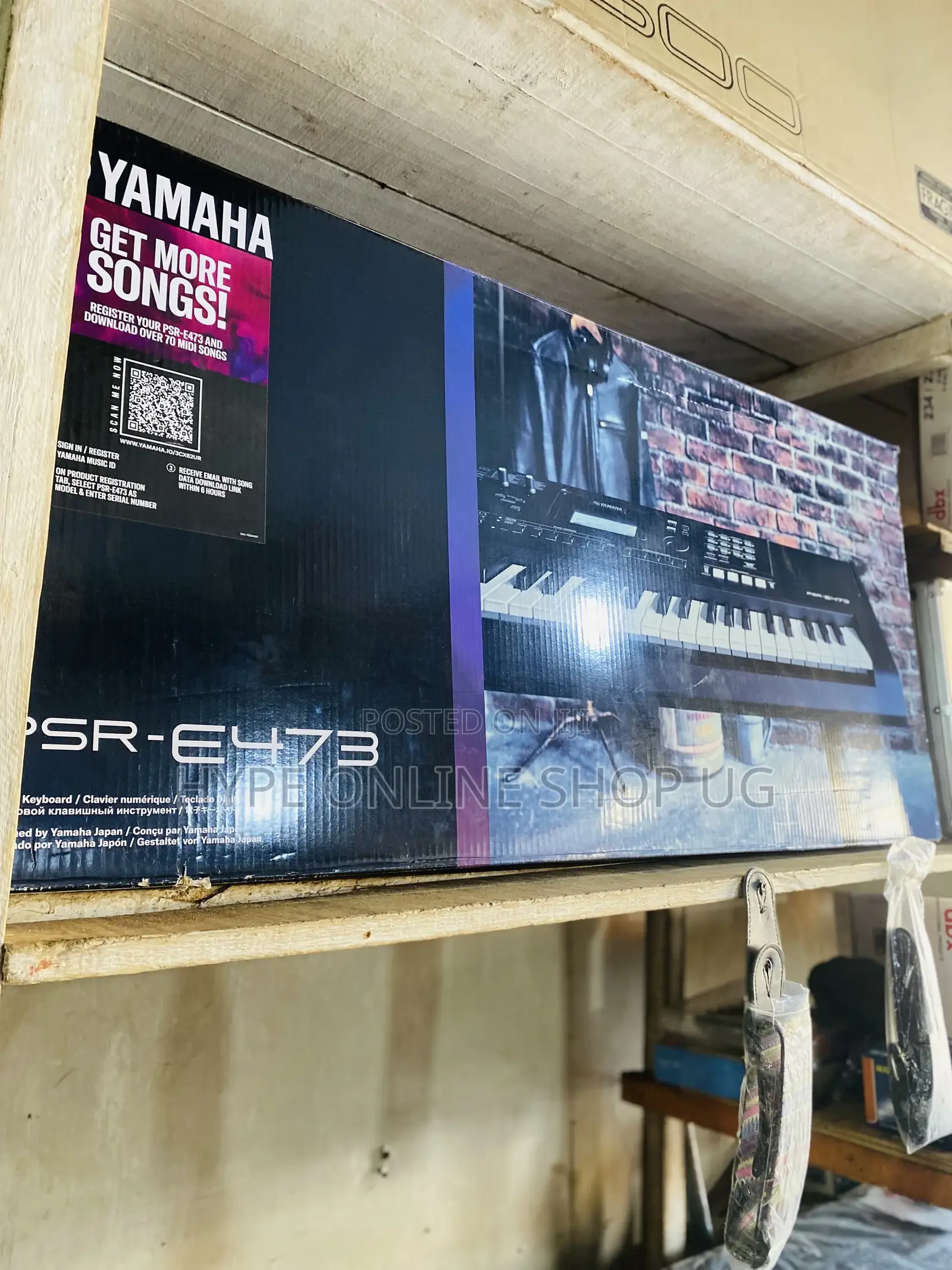 P.S.R.E 473 Piano