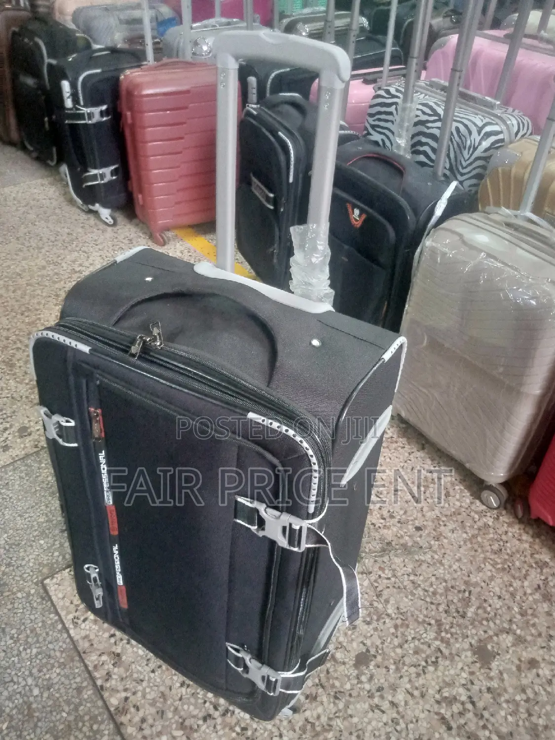 Orignal Cloth Proffesional Suitcase.Medium.( Black)