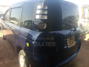 Toyota Sienta 1.5 AWD 2005 Blue
