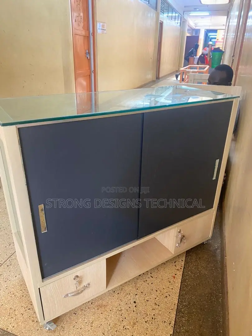 4ft Display Counter Showcase. Pharmacy/Boutique/ Shops