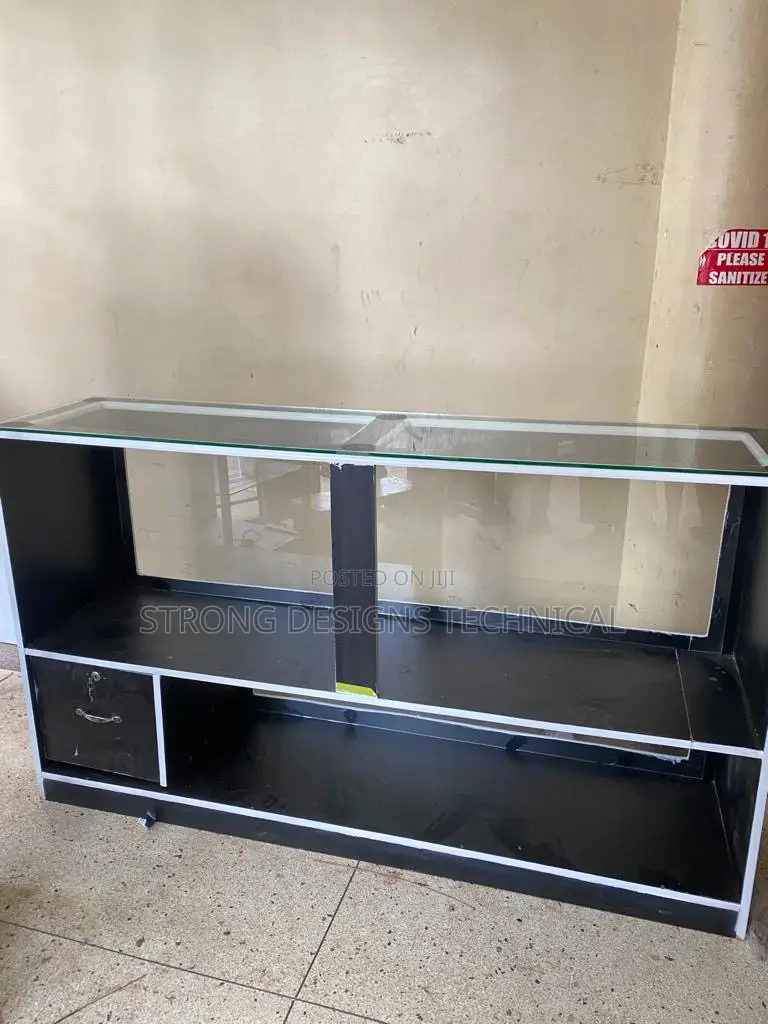 6ft Boutique/Pharmacy Display Counter Showcase