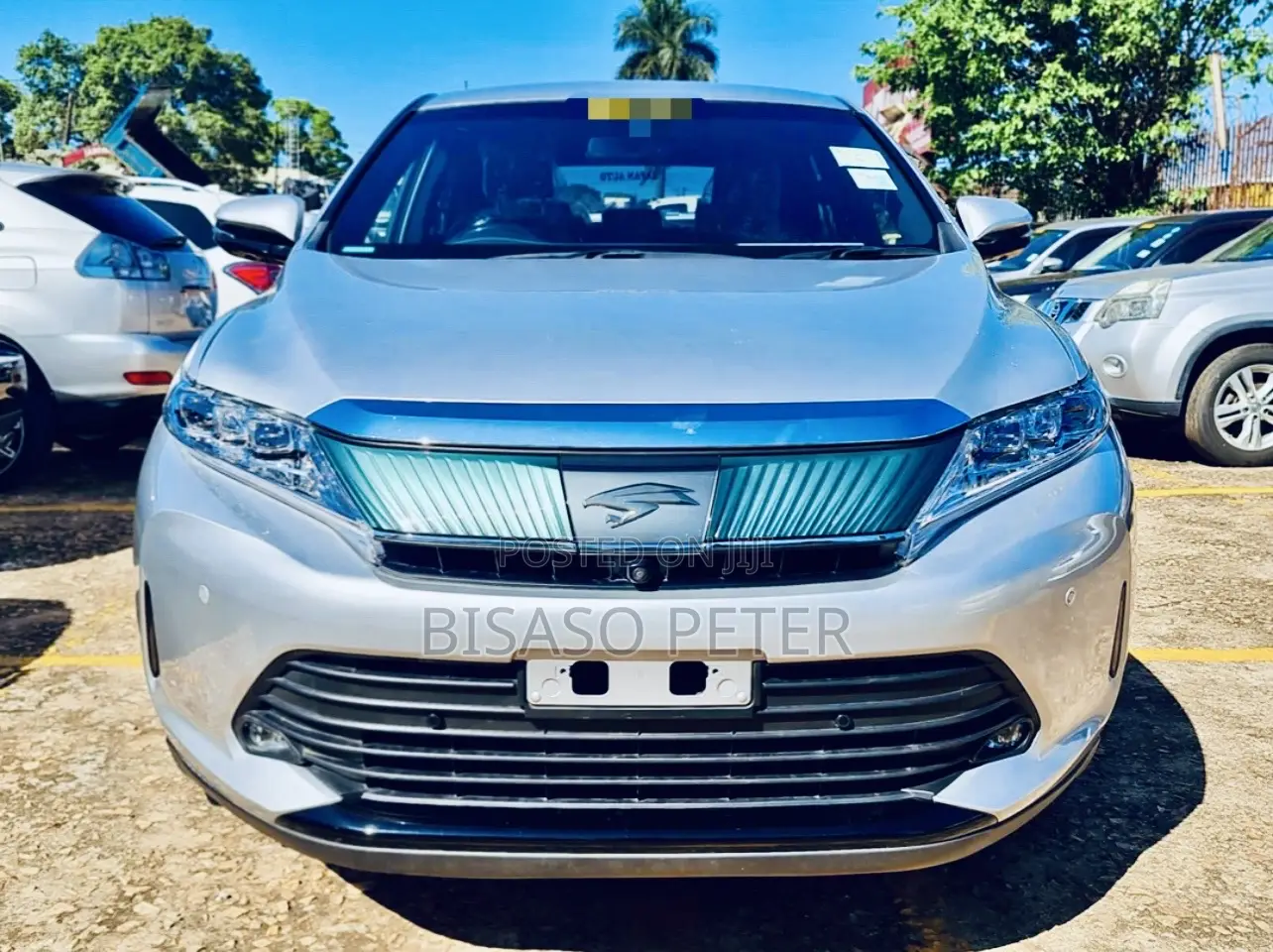 Toyota Harrier 2.0 2018 Silver