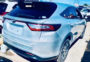 Toyota Harrier 2.0 2018 Silver