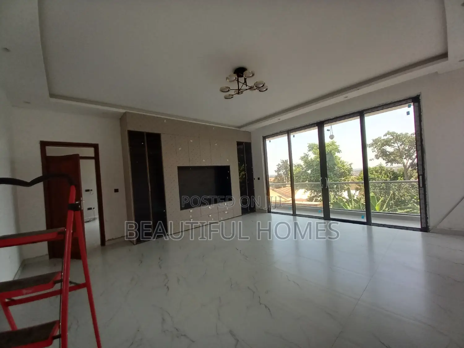 Furnished 6bdrm Duplex in Kyanja Central for sale