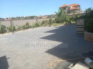 Furnished 7bdrm Mansion in Kisaasi All Tarmack, Nakawa for sale