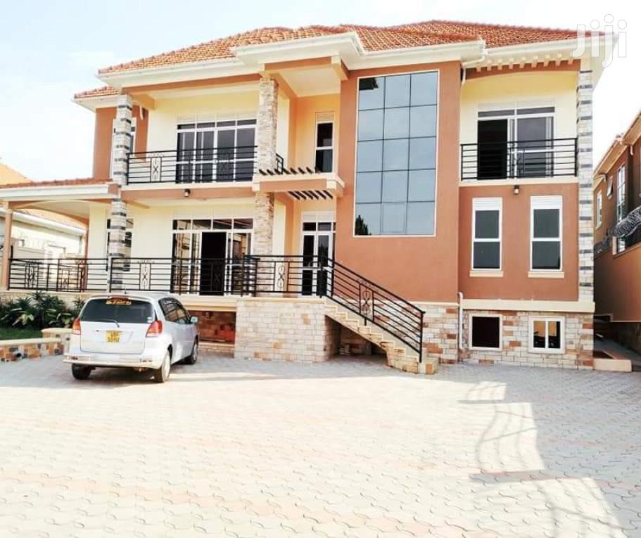Retirement Home on Sale at Kiira's Respected Neighborhood